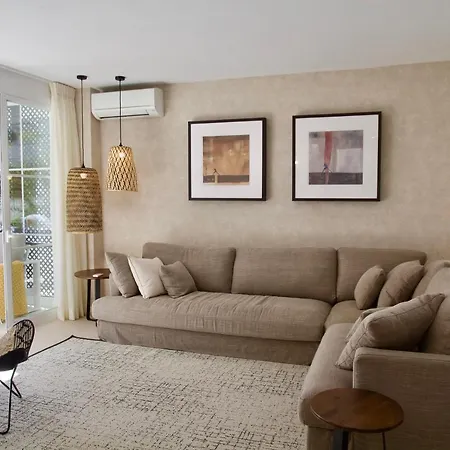 Apartment In Jardines De Golondrinas Marbella