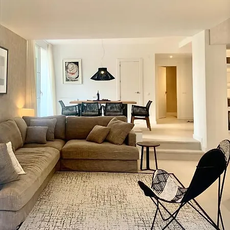 Apartment In Jardines De Golondrinas Marbella